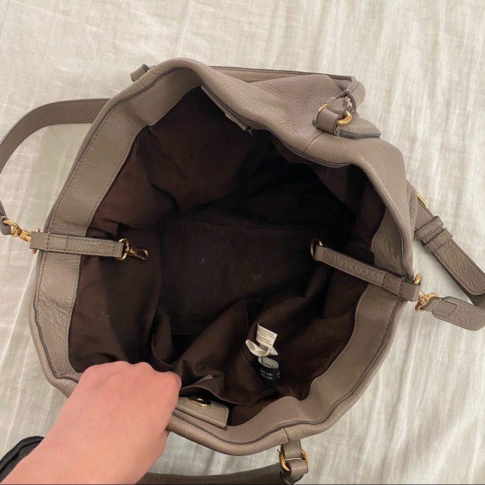 SOLD Marc Jacobs Q Fran Taupe leather tote bag - Picture 11 of 13